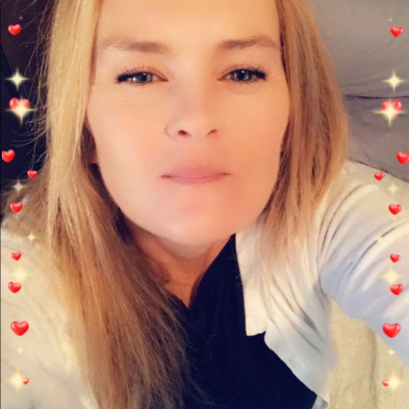 Meet your Posher, Jodie - Picture 1 of 1